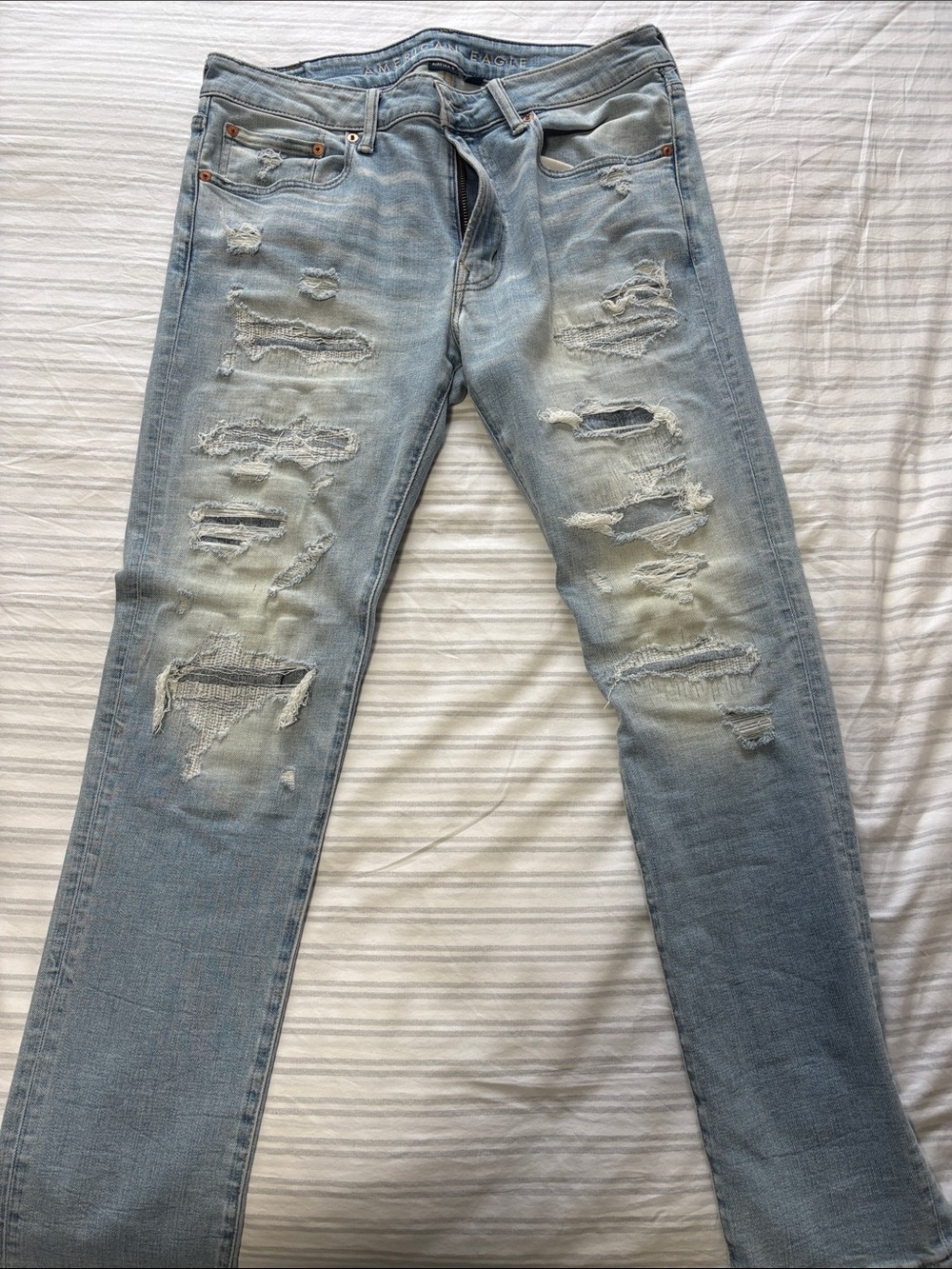 American eagle light blue slim fit jeans size 34/32
